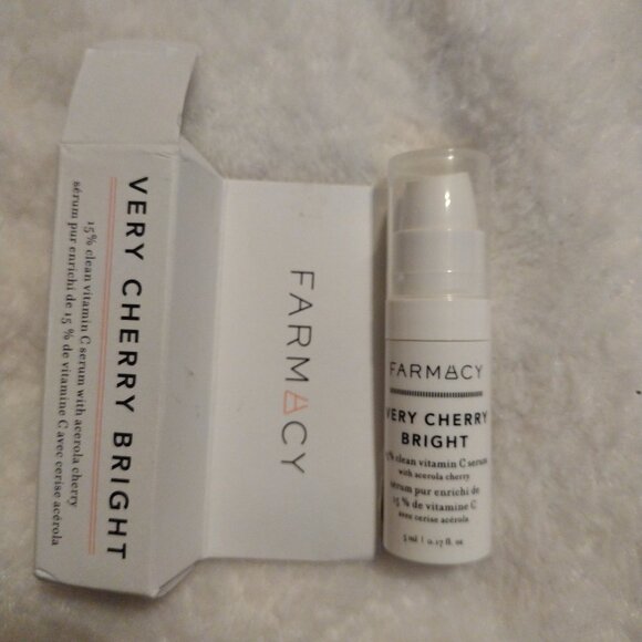 Farmacy very cherry bright serum - Picture 1 of 3